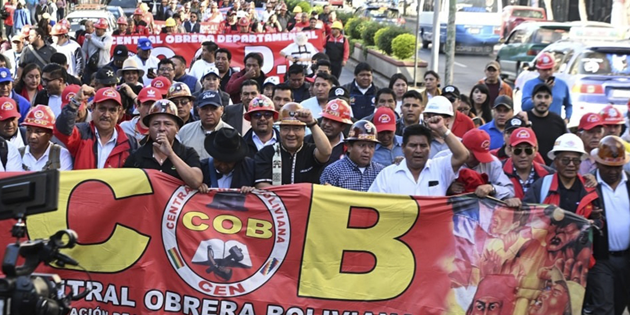 El presidente Luis Arce en la celebración del Día del Trabajador.