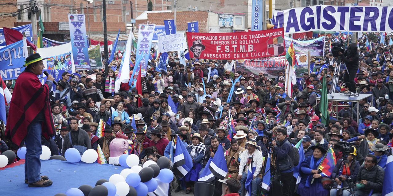 El X Congreso del MAS-IPSP celebrado en El Alto.