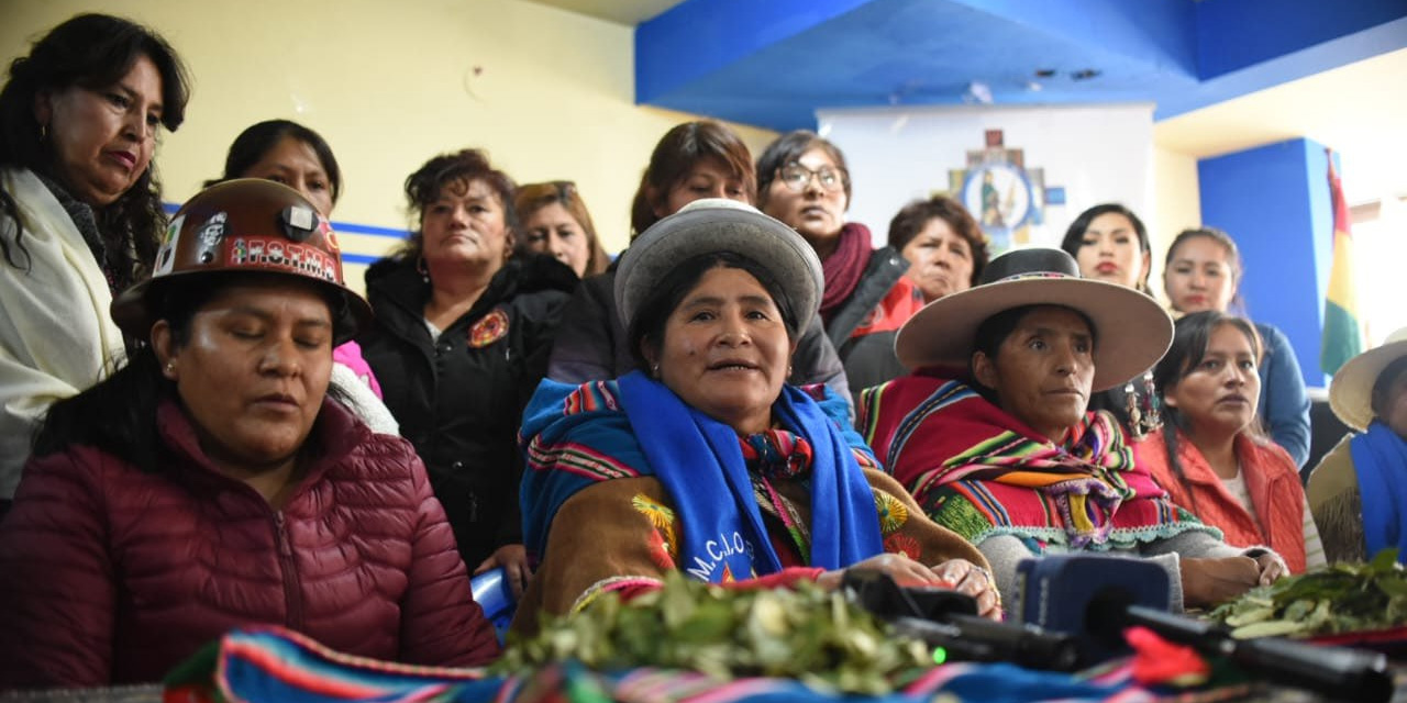 El encuentro de la articulación de mujeres Trabajando para el "vivir bien", liderada por la Confederación de Mujeres Campesinas Indígenas Originarias de Bolivia - Bartolina Sisa. Foto: CMCIOB-BS