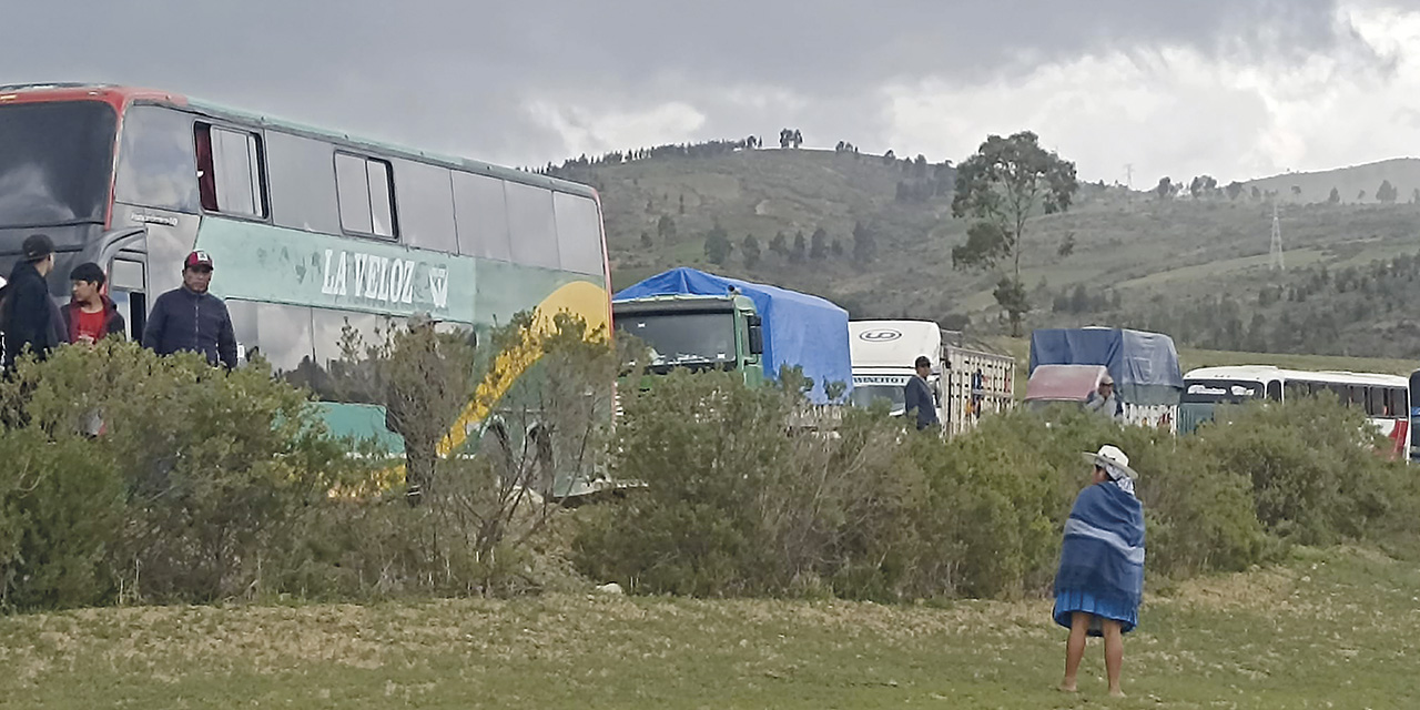 La facción de Evo Morales plantea un bloqueo de caminos, como el de enero y febrero de este año. | Foto: RRSS