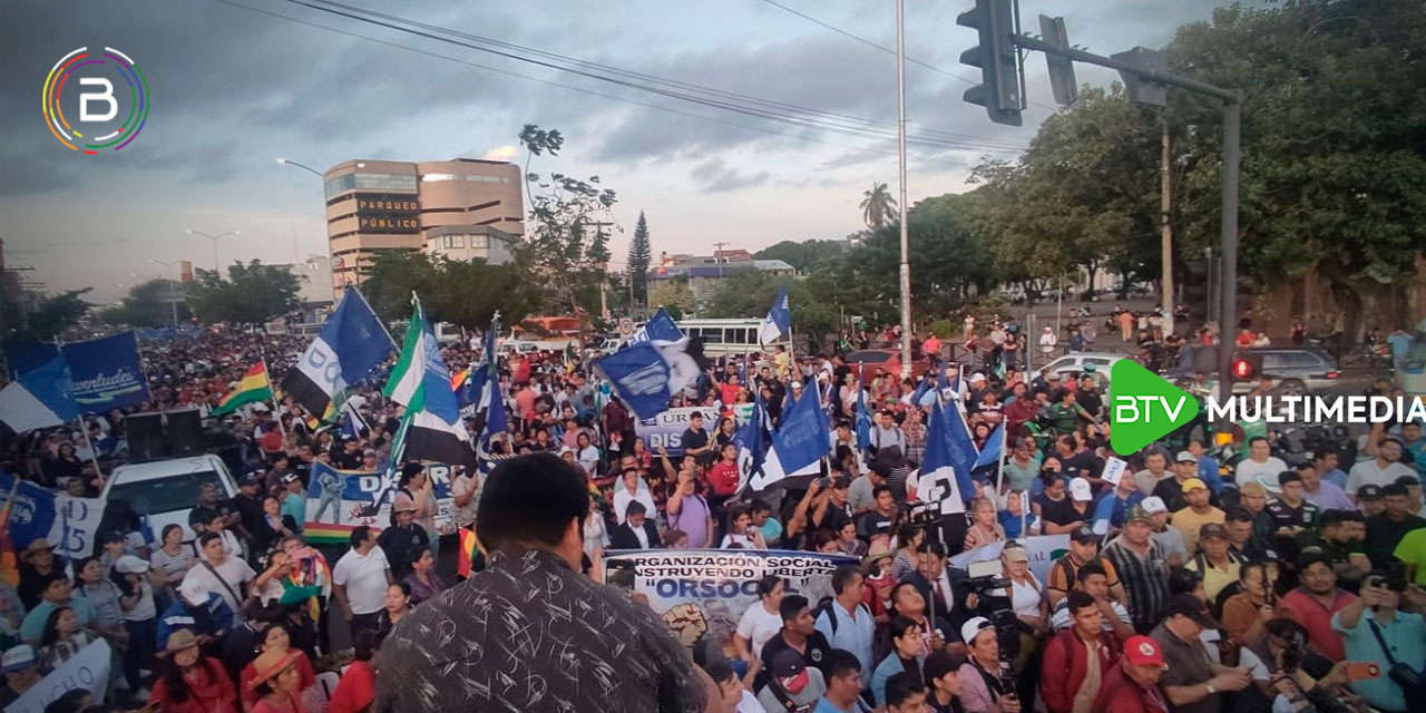 La multitudinaria concentración en Santa Cruz. Foto: Bolivia Tv