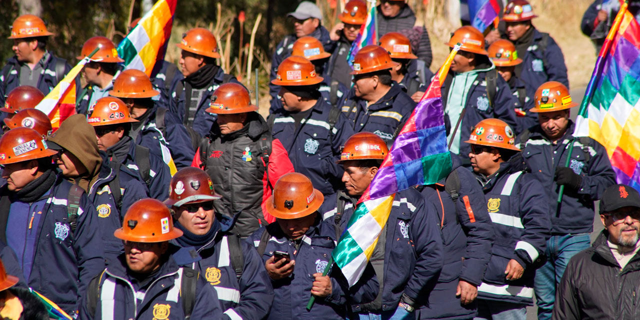 Marcha por la Democracia. Foto: Jorge Mamani