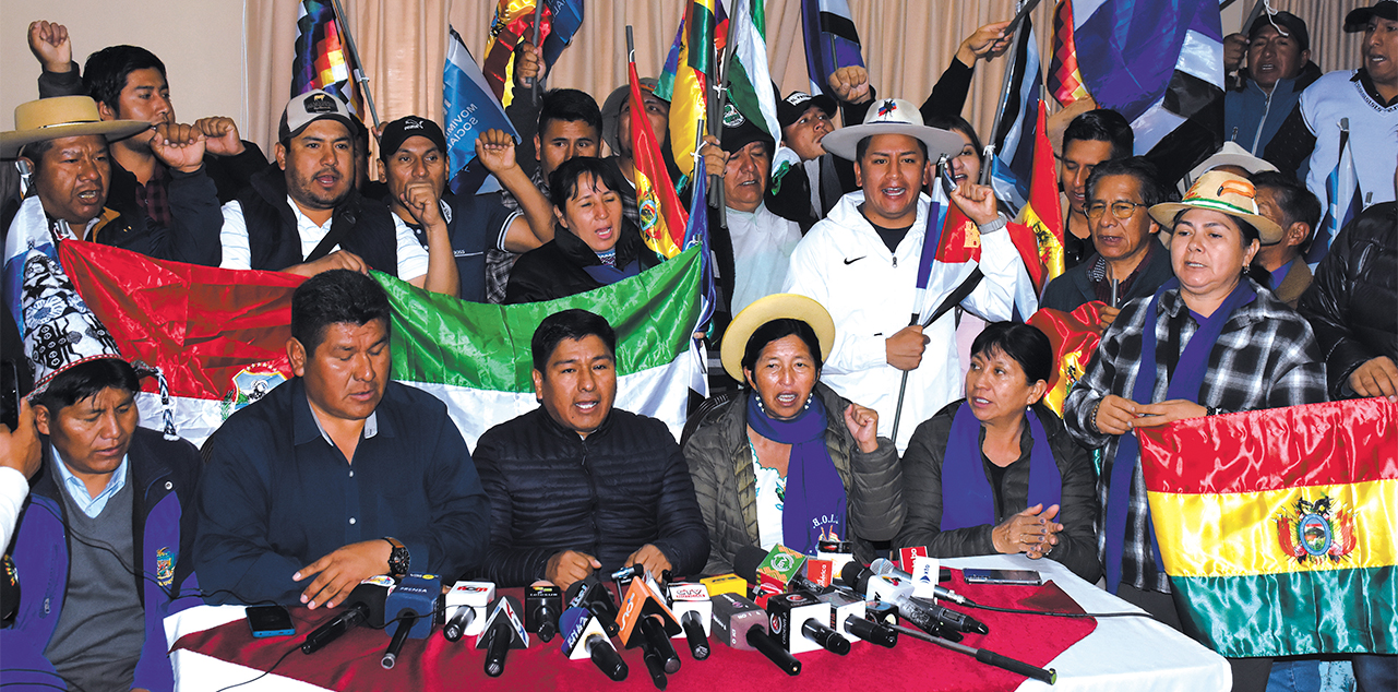 La dirigencia del Pacto de Unidad en conferencia en La Paz. Foto: Jorge Mamani