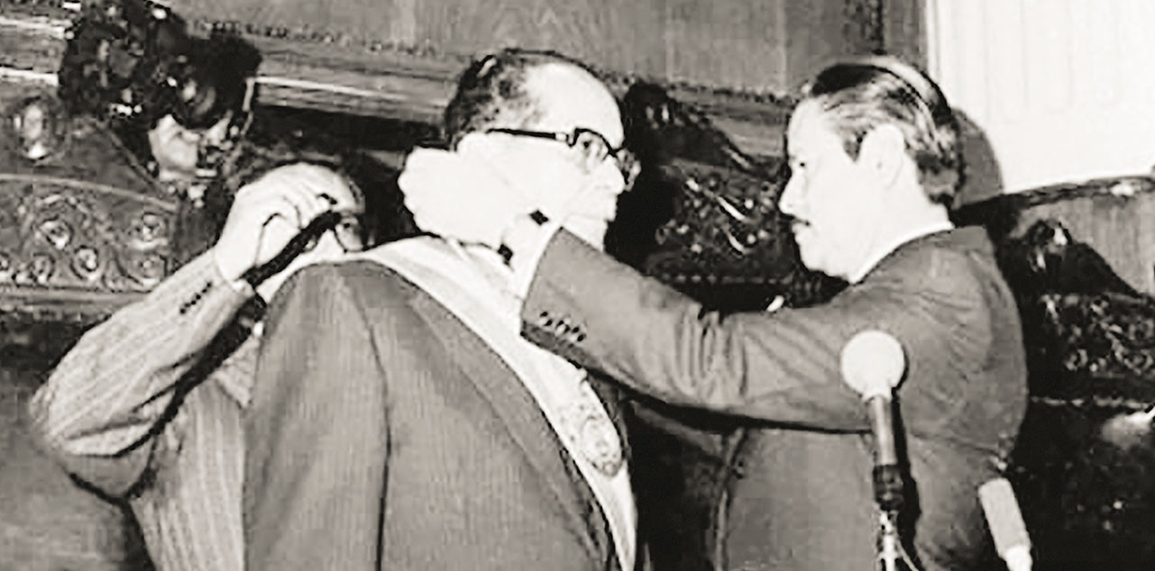 Posesión del presidente Hernán Siles Zuazo, en 1982. Foto: Archivo