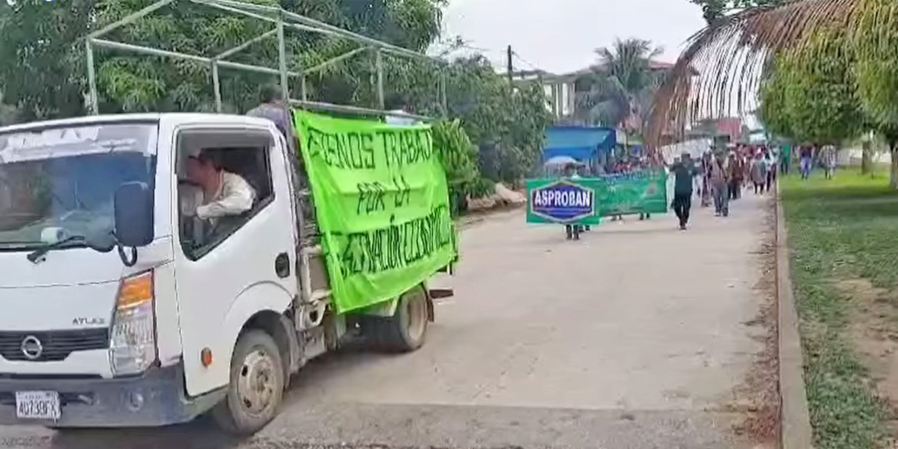 Bloqueo por la “impunidad de Evo Morales” pierde fuerza; sectores se rebelan en Cochabamba