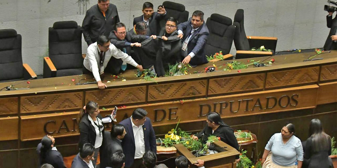 Incidente el 8 de noviembre en la asamblea Legislativa. Foto APG