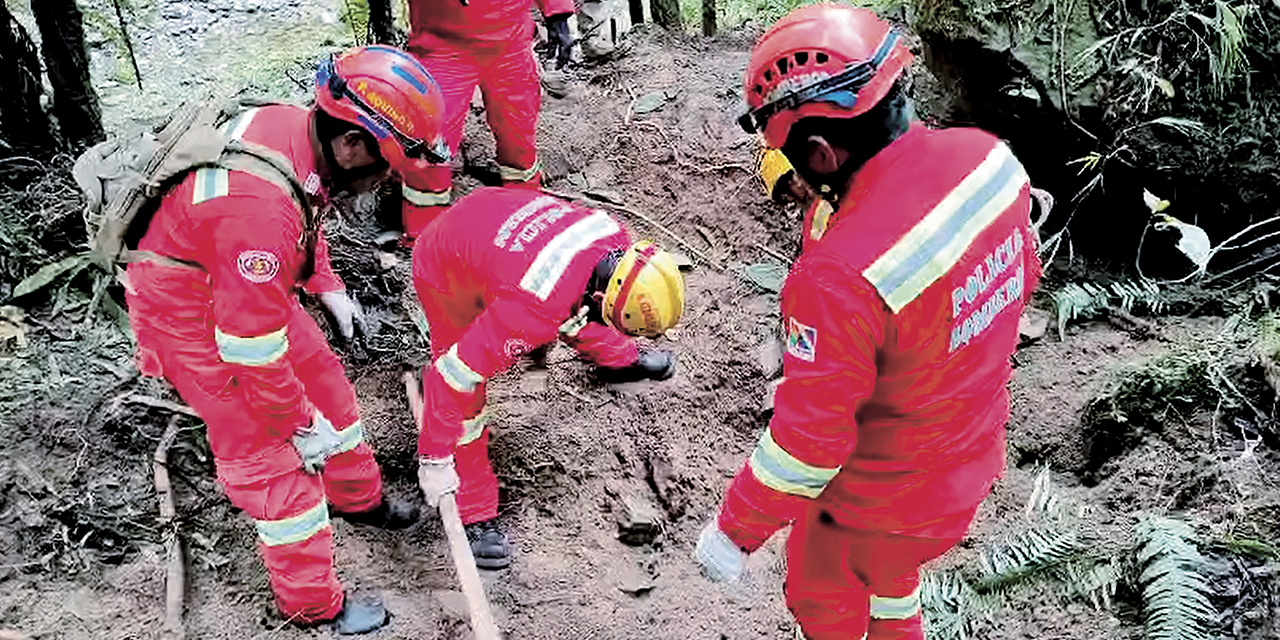 Desentierran una de las fosas donde está una de las víctimas del secuestro.