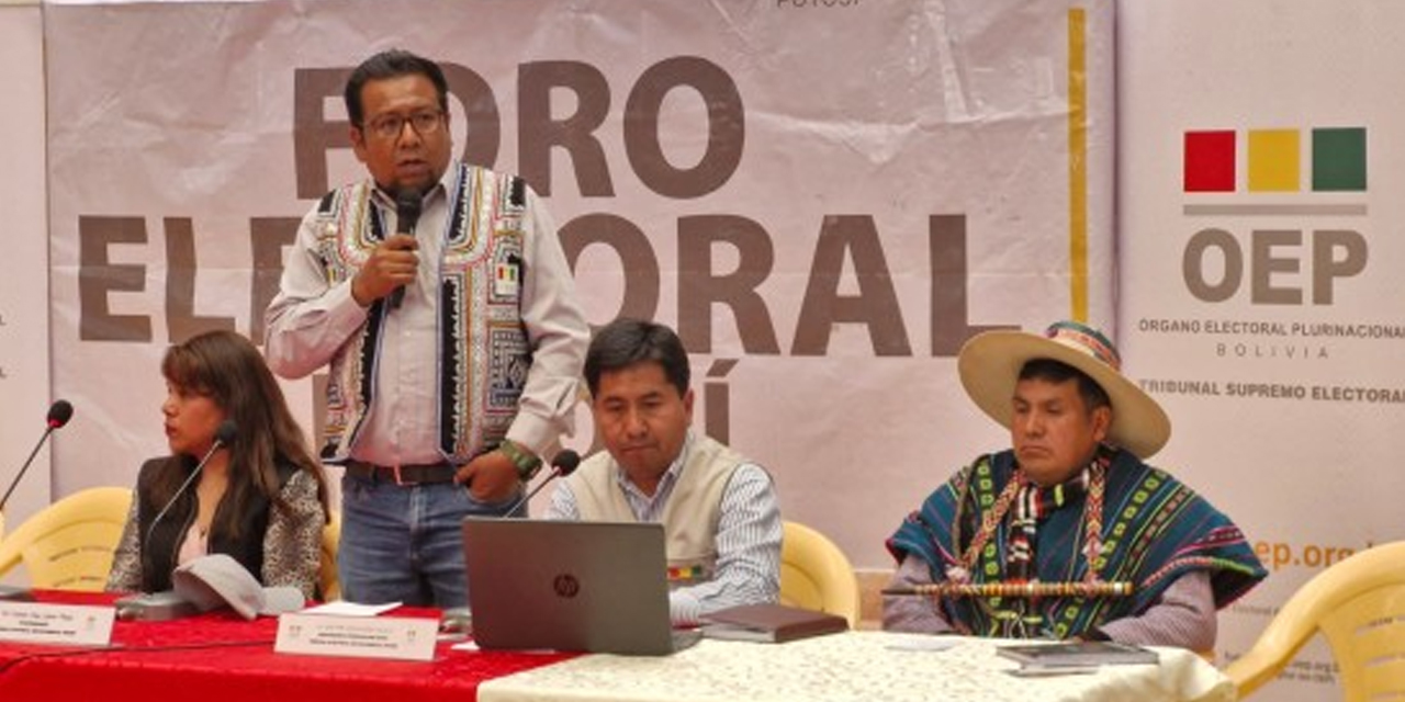 La socialización de méritos en el municipio de Pocoata, Potosí. Foto: Fuente Directa