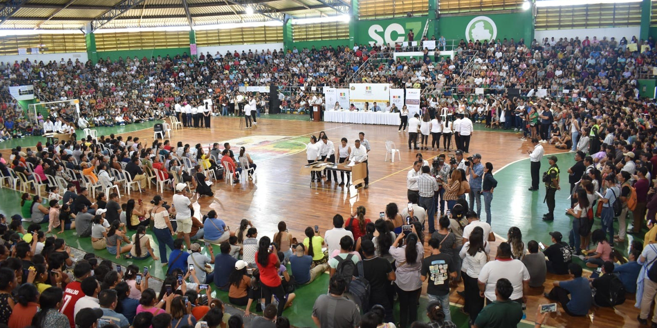 Junta de Jurados Electorales, Coliseo Jhon Pictor Foto: TED Santa Cruz