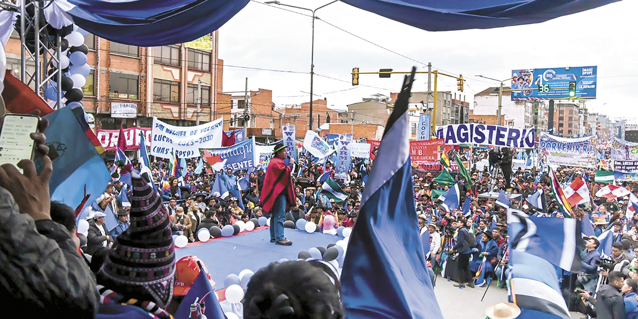 El acto de inauguración del congreso en El Alto, con la presencia del presidente Luis Arce.