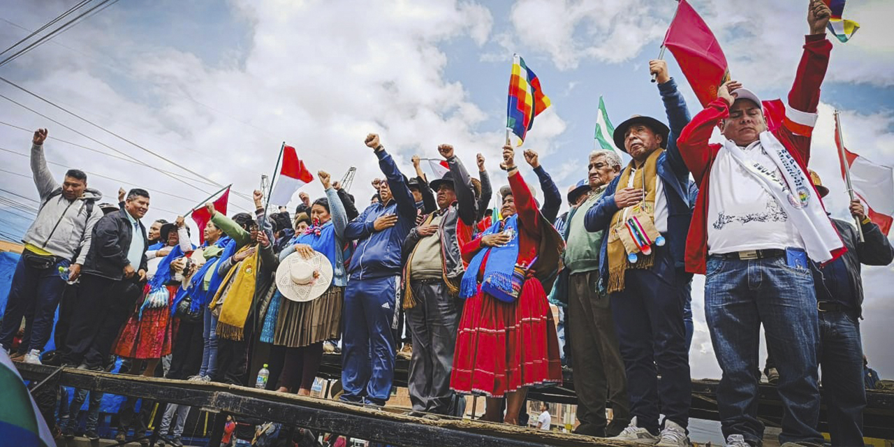 Dirigencia del Pacto de Unidad en el cabildo de Ventilla