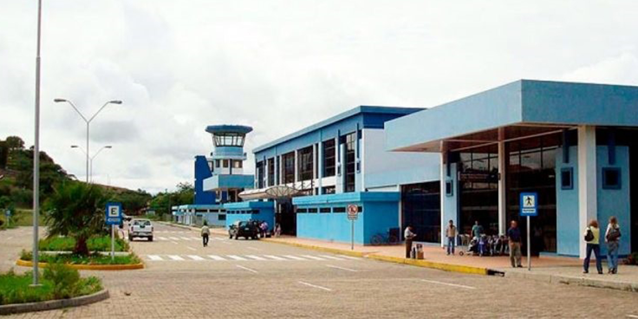 Fachada del aeropuerto actual de Tarija. (Foto: Ministerio de Obras Públicas)