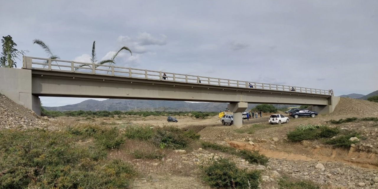 El puente vehicular en el municipio de Santiváñez. (Foto: MDRYT)