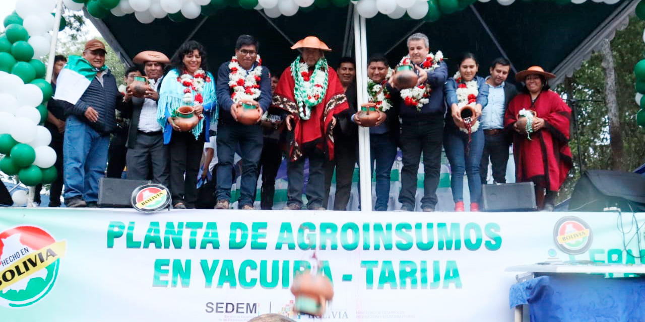 El presidente Luis Arce durante el acto de inicio de obras de la planta agroindustrial, en Yacuiba. (Foto: Presidencia)