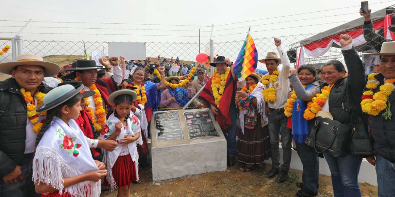 Presidente entrega sistemas de riego a cuatro comunidades de Tarija