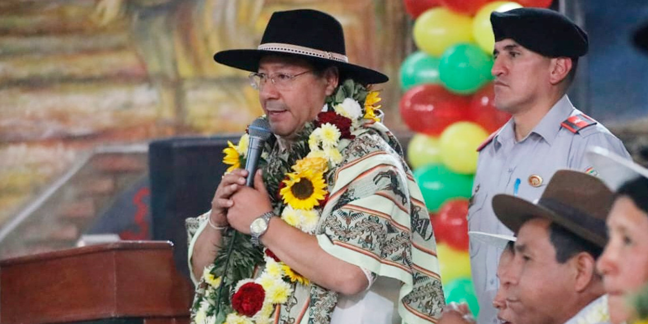 El presidente Luis Arce en el 43 aniversario de la FSUTCC. (Foto: Presidencia)