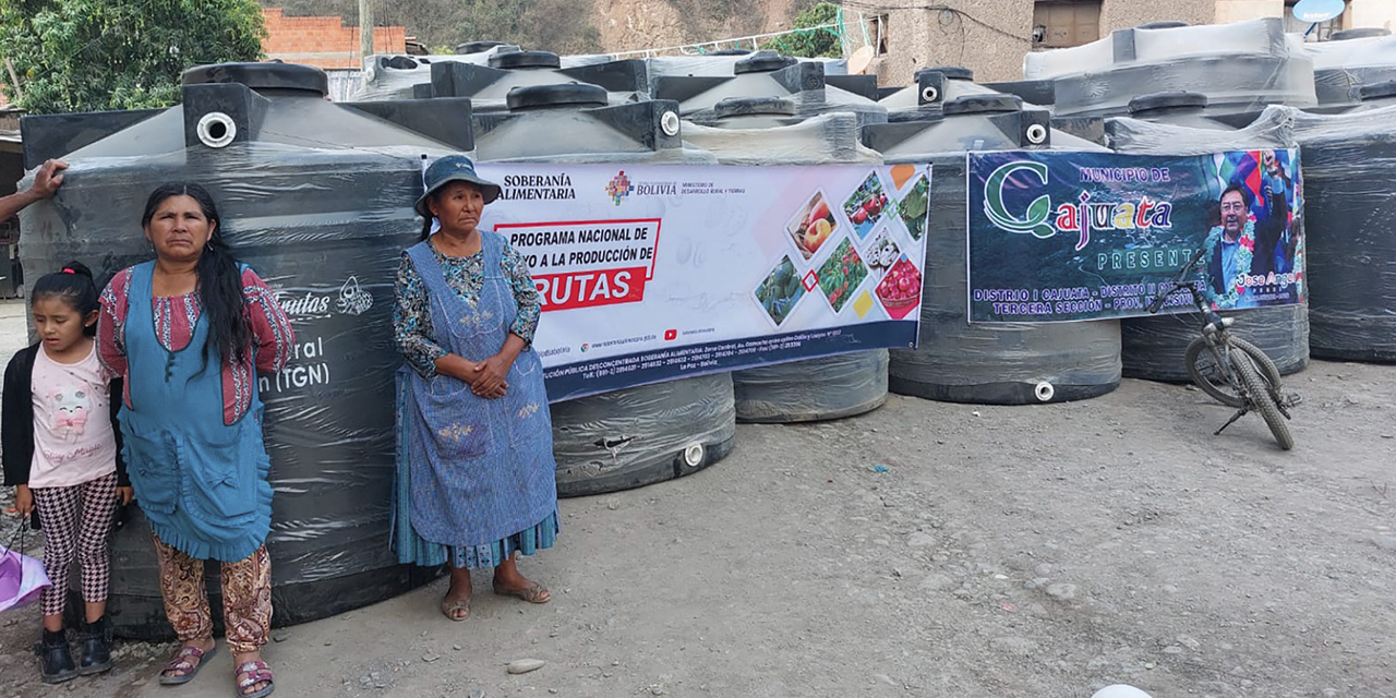 Los tanques de agua fomentarán la producción de 39 familias.