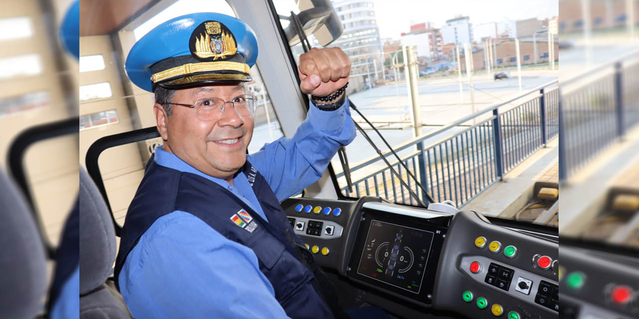 Presidente entrega la ampliación de la línea roja del Tren Metropolitano, en Cochabamba 