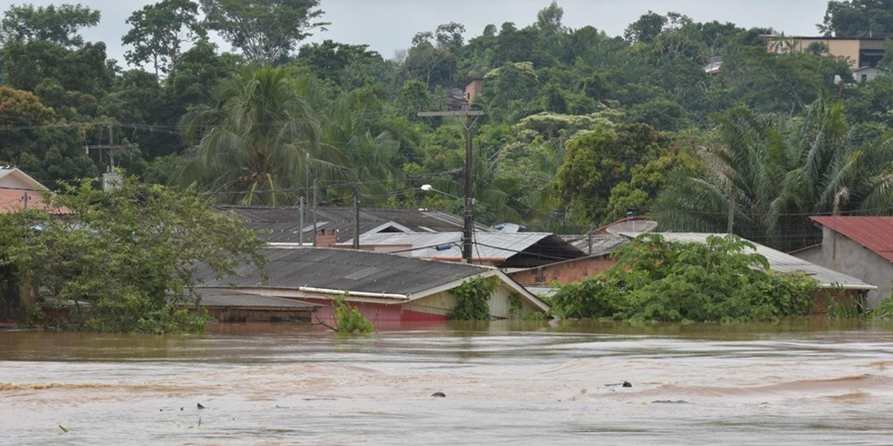 Cobija fue declarada zona de desastre natural por la magnitud del desborde del río Acre | Foto: MTEyPS