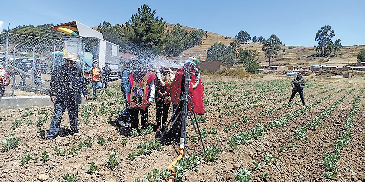 Uno de los sistemas de agua para mitigar los efectos de la sequía.