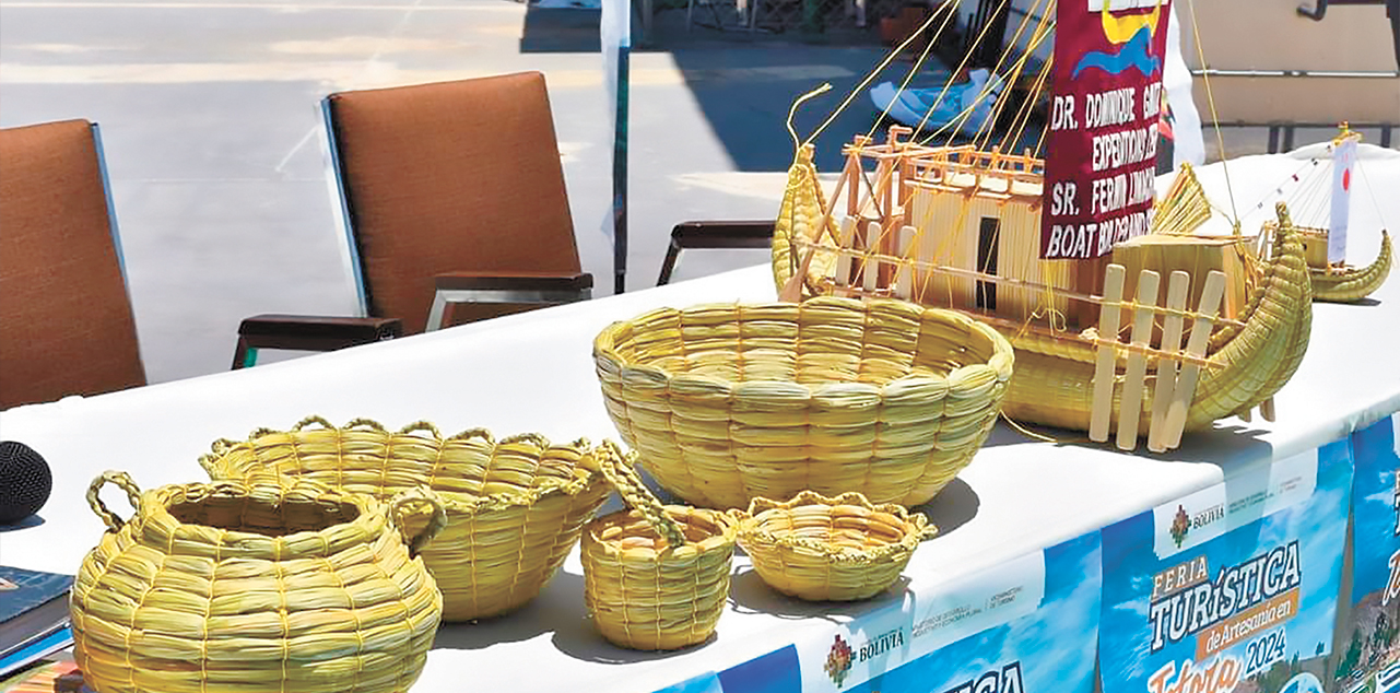 Artesanías en totora que serán exhibidas en la feria. Foto: Conoce Bolivia