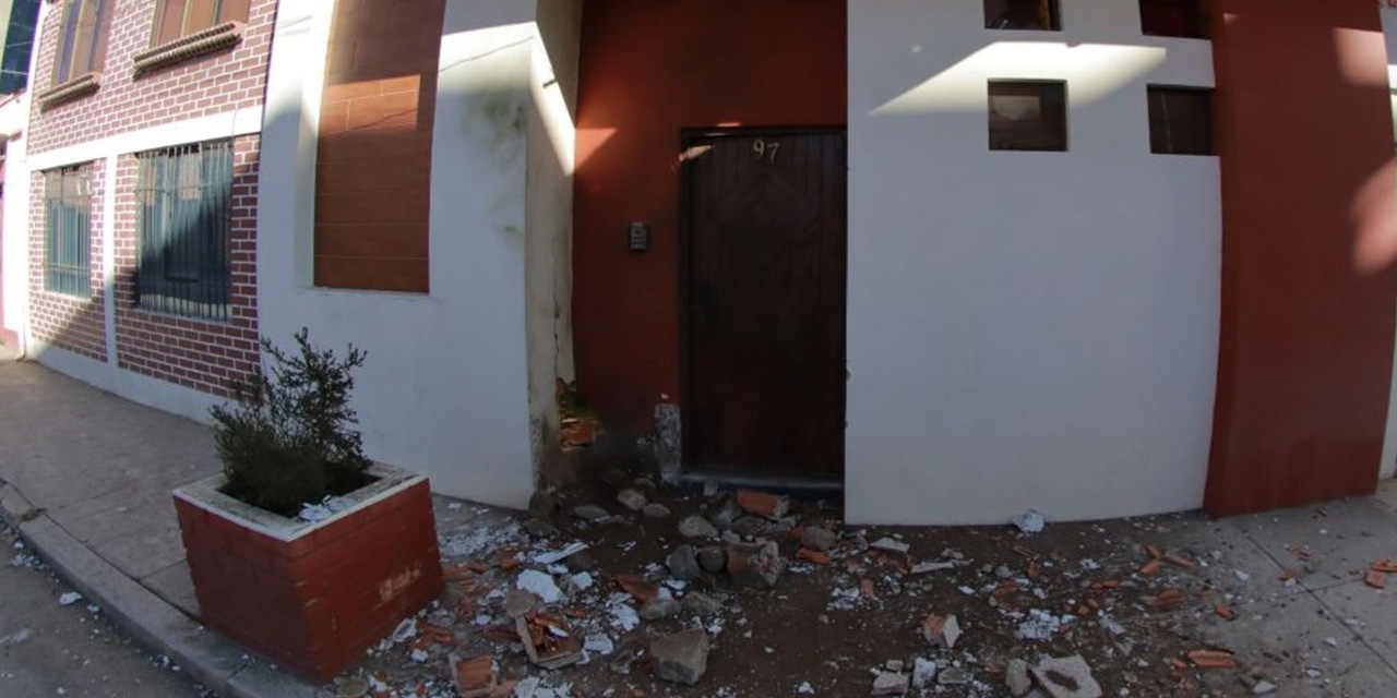 Parte delantera de la casa de la concejal Wilma Alanoca.